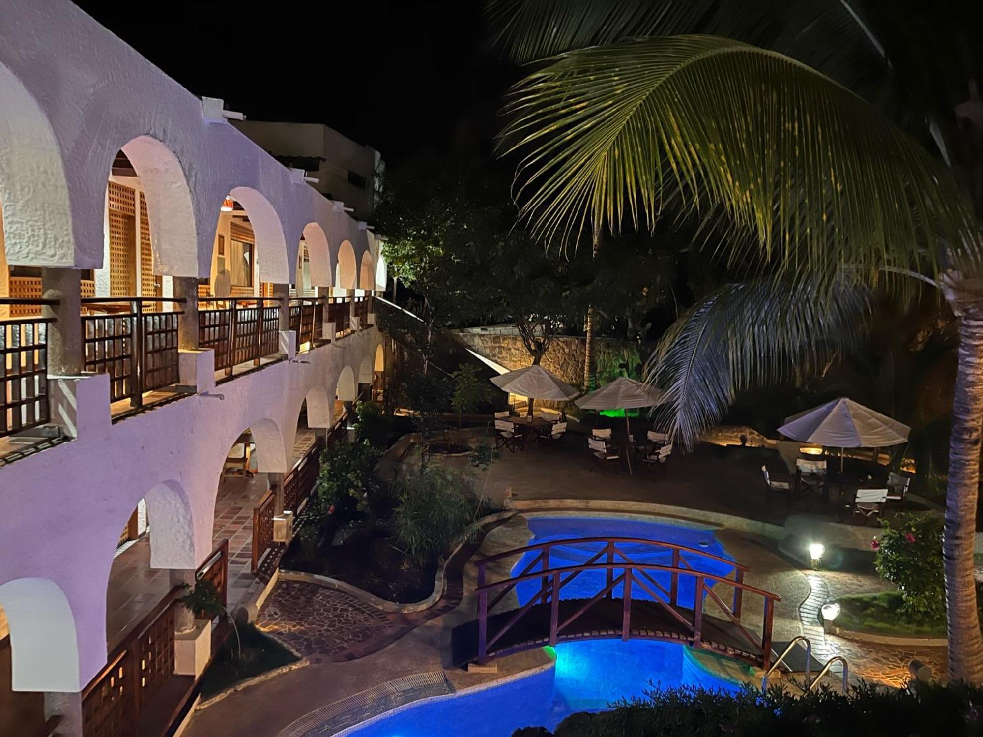 Hotel Silberstein Пуэрто-Айора Экстерьер фото